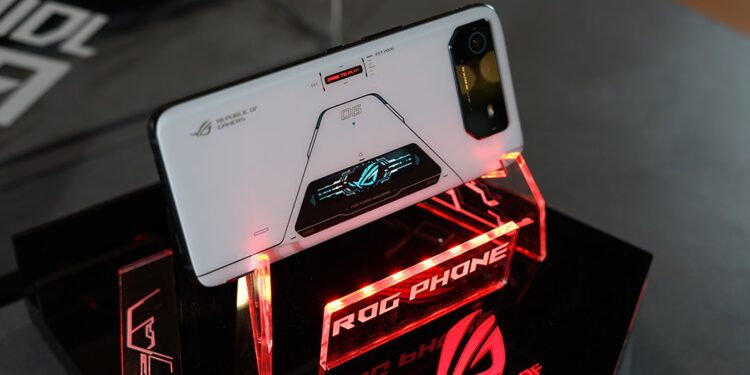 Rasakan Kegarangan yang Lebih dari Buas dengan ASUS ROG Phone 6 Pro